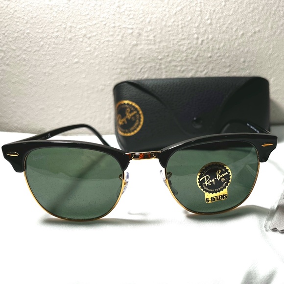 Ray-Ban Clubmaster Classic sunglasses (RB3016). Black frame/green lenses - Picture 1 of 12
